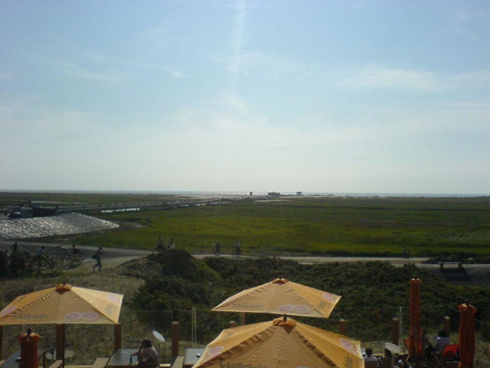 Ausblick Richtung Strandbrücke Strandgut Resort