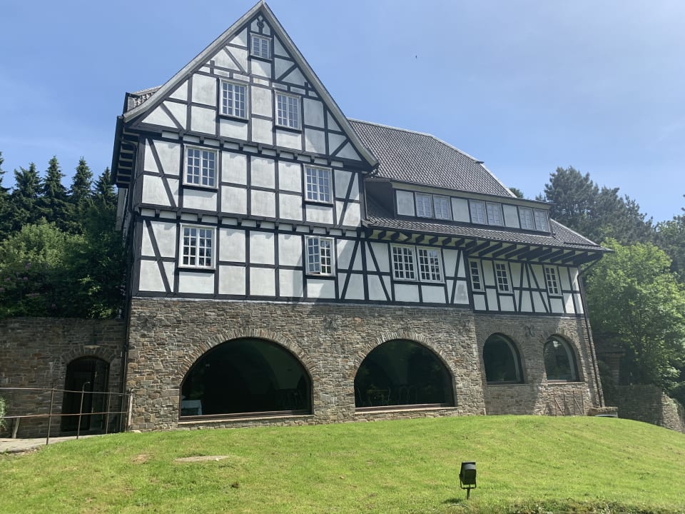 Außenansicht Hotel Gut Hungenbach
