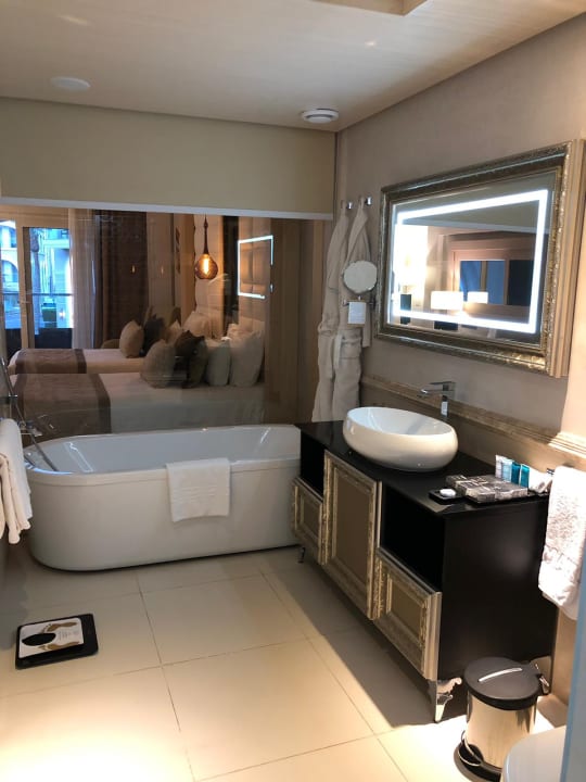 Zimmer Kaisol Romance Resort