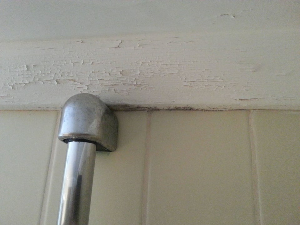 De Lux ?  :) Korumar Hotel De Luxe