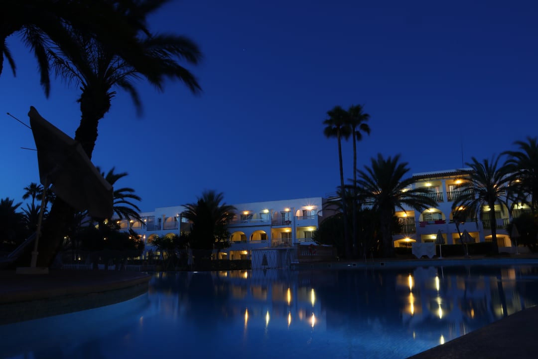 Pool Calimera Fido Gardens