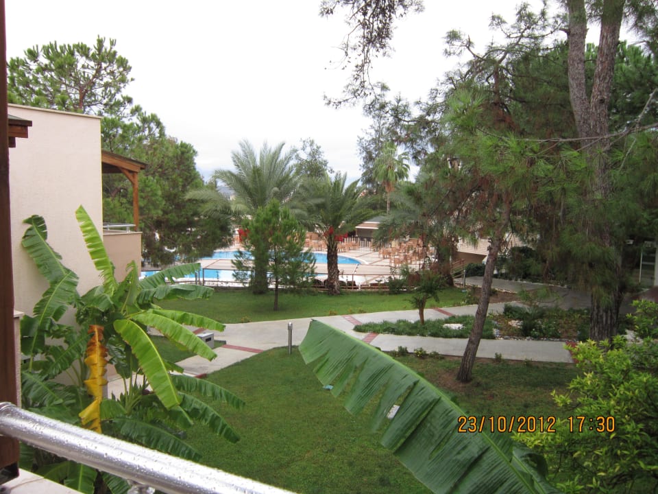 Vom Zimmer 264 zum Pool Club Sidelya Hotel