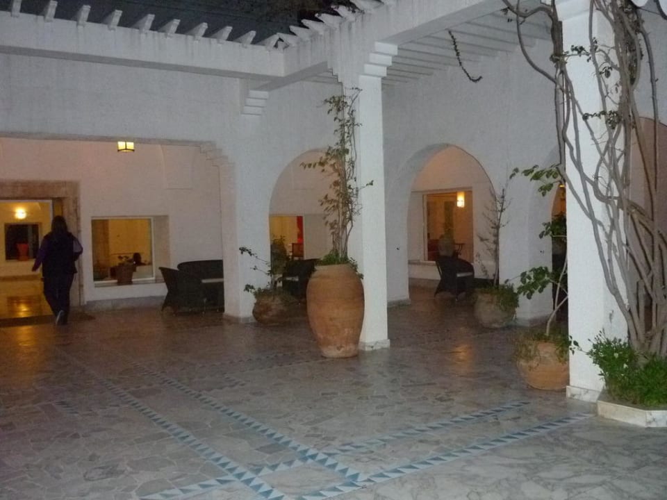 Vor der Lobby Movie Gate Miramar