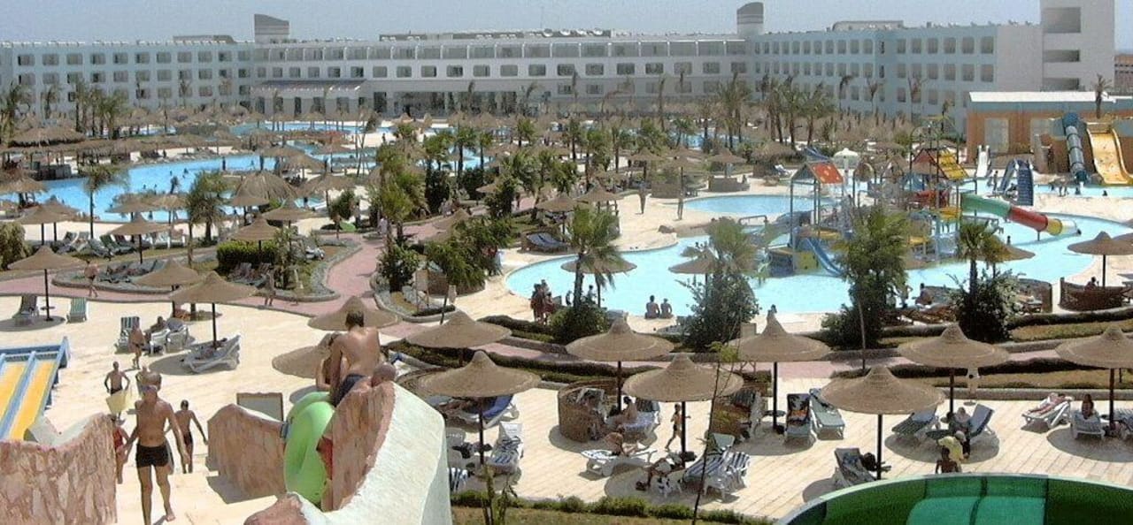 Hotel Titanic Resort Außengelände vom Aqua Park aus Titanic Resort & Aqua Park