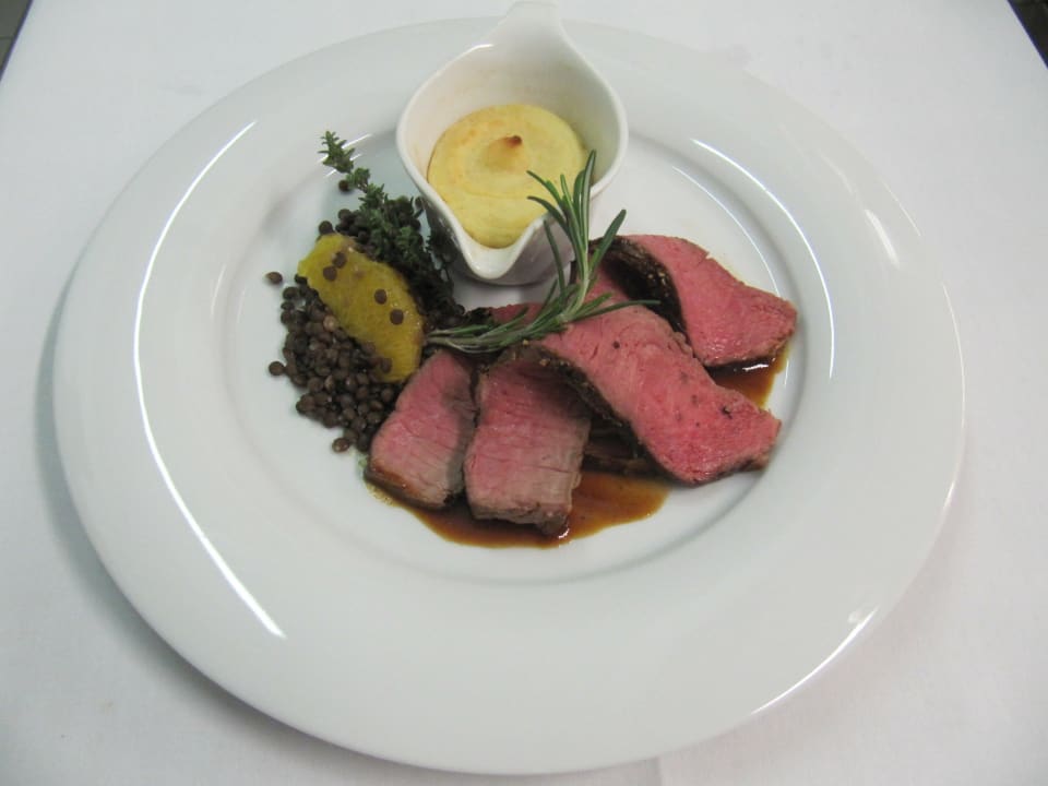 Hauptgang im Rahmen der Halbpension Morada Strandhotel Ostseebad Kühlungsborn