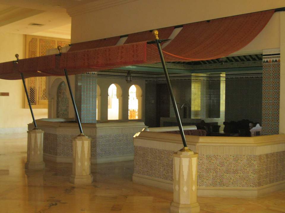 Lobby Sentido Bellevue Park