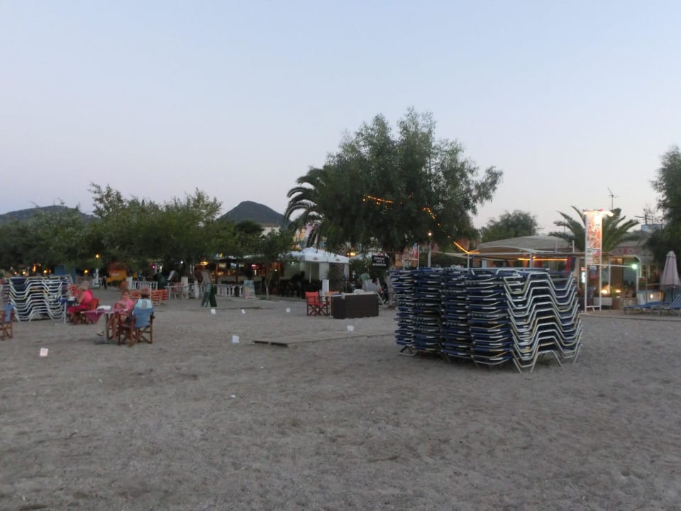 Am Abend  Hotel Albatros