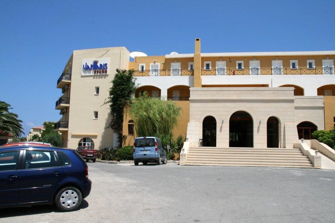 Hoteleingang Vantaris Luxury Beach Resort