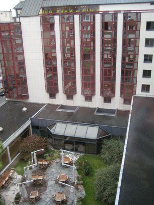 Blick in Innehof Hotel Sofitel Strasbourg Grande Ile