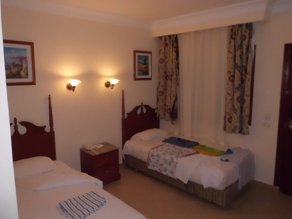 Vorderer Bereich Familienzimmer Titanic Beach Spa & Aqua Park