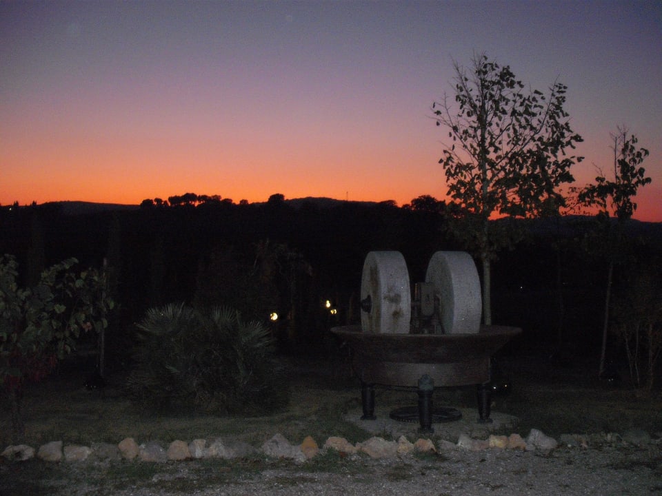 Sonnenuntergang beim Abendessen vor dem Zimmer Hotel Antico Borgo Il Cardino