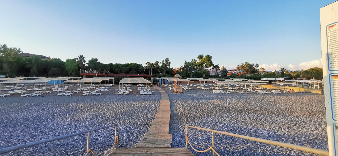 Strand Club Turtas Beach Hotel