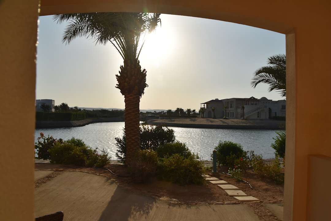Blick von der Terrasse Mövenpick Resort & Spa El Gouna