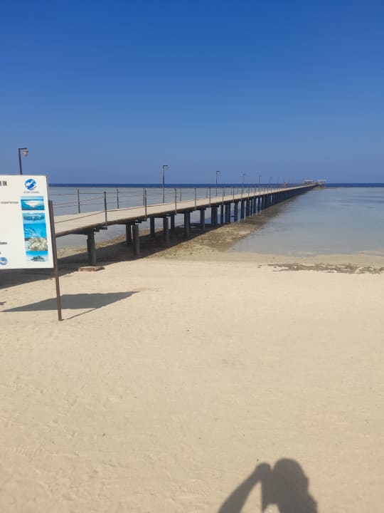 Strand MG Alexander The Great Hotel