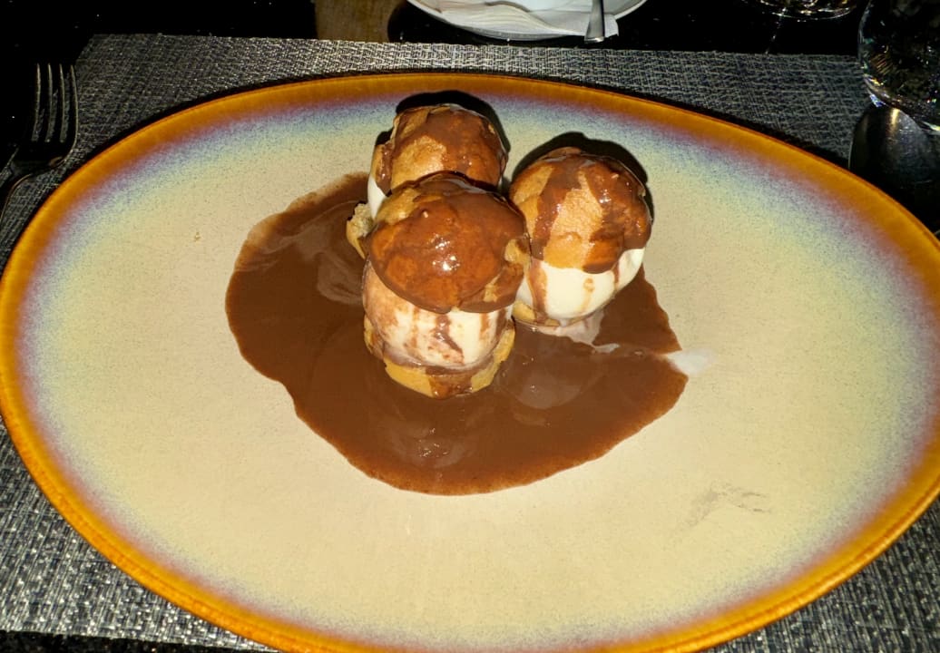 Gastro Kuramathi Maldives