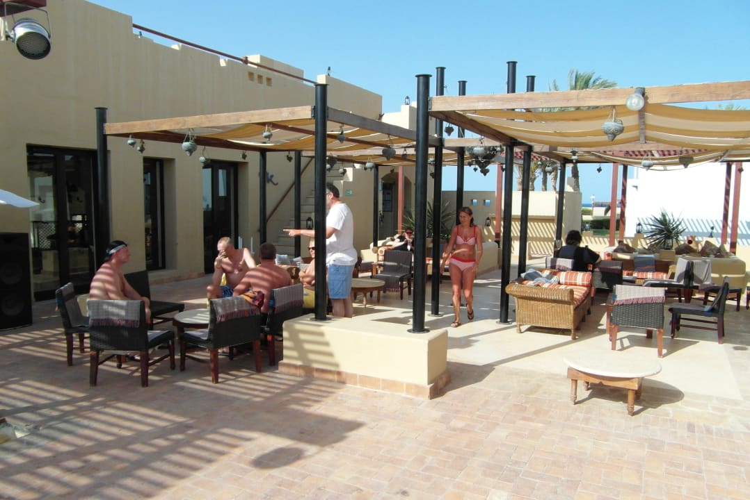 Aussenbereich der 50er Bar Marina Lodge At Port Ghalib