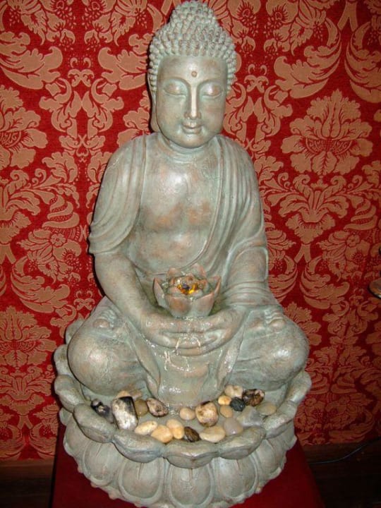 Buddha im Wellnessbereich Hotel Platzhirsch