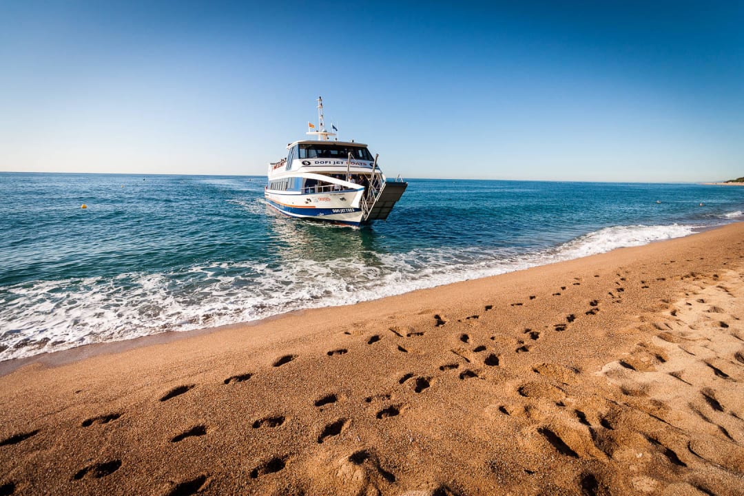 Plaza CAPRICI BEACH HOTEL & SPA