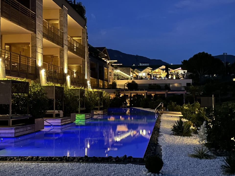 Pool Weinegg Wellviva Resort