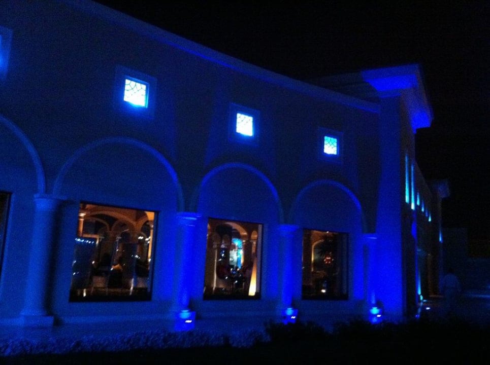Außenansicht by night JAZ Aquamarine Resort