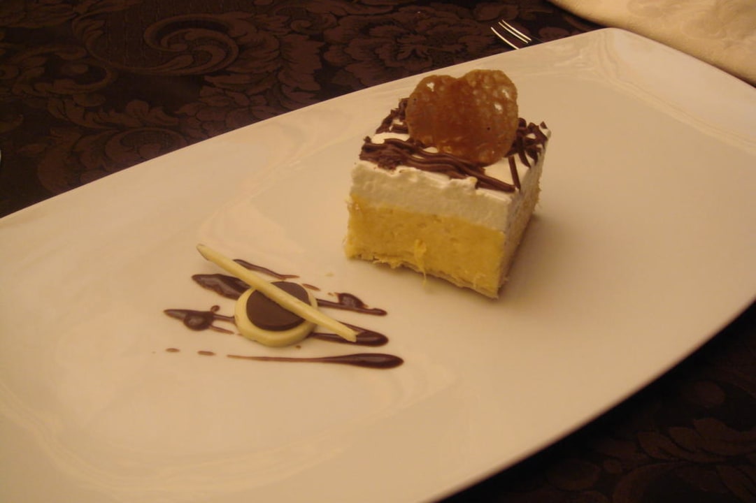 Nice cakes Bluesun Hotel Kaj