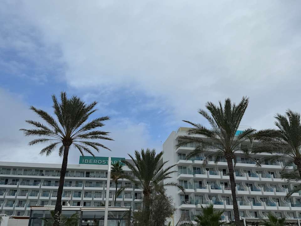 Außenansicht Iberostar Waves Bahia de Palma
