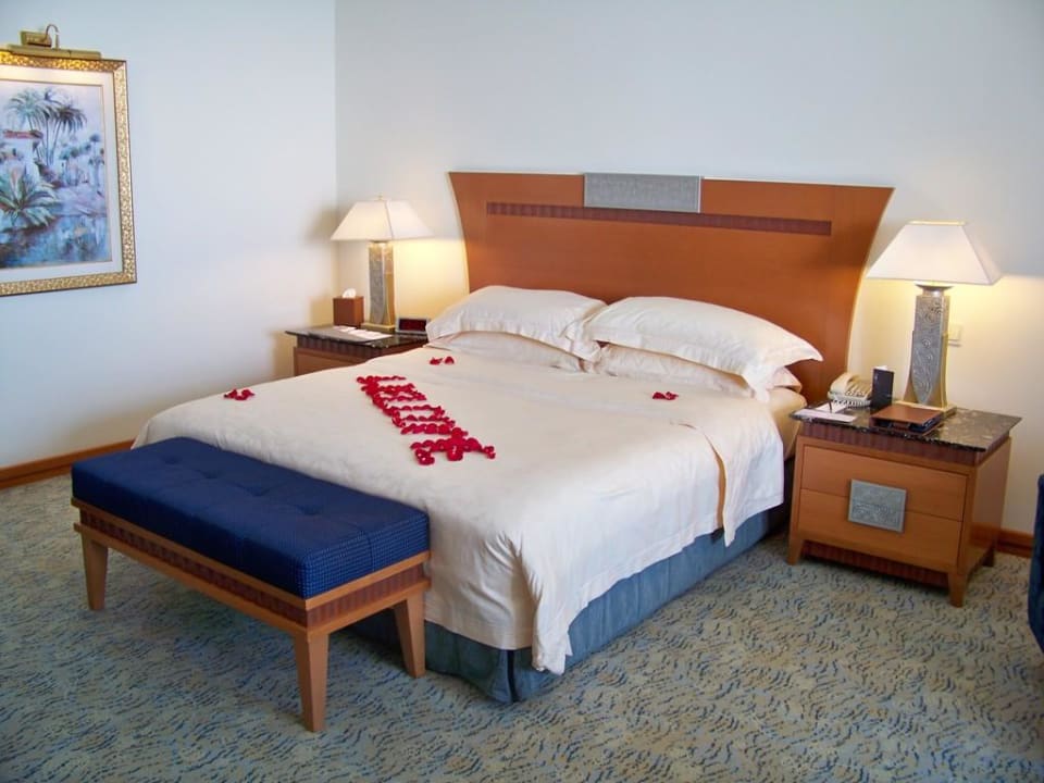 Das Zimmer Hotel Le Meridien Al Aqah Beach Resort