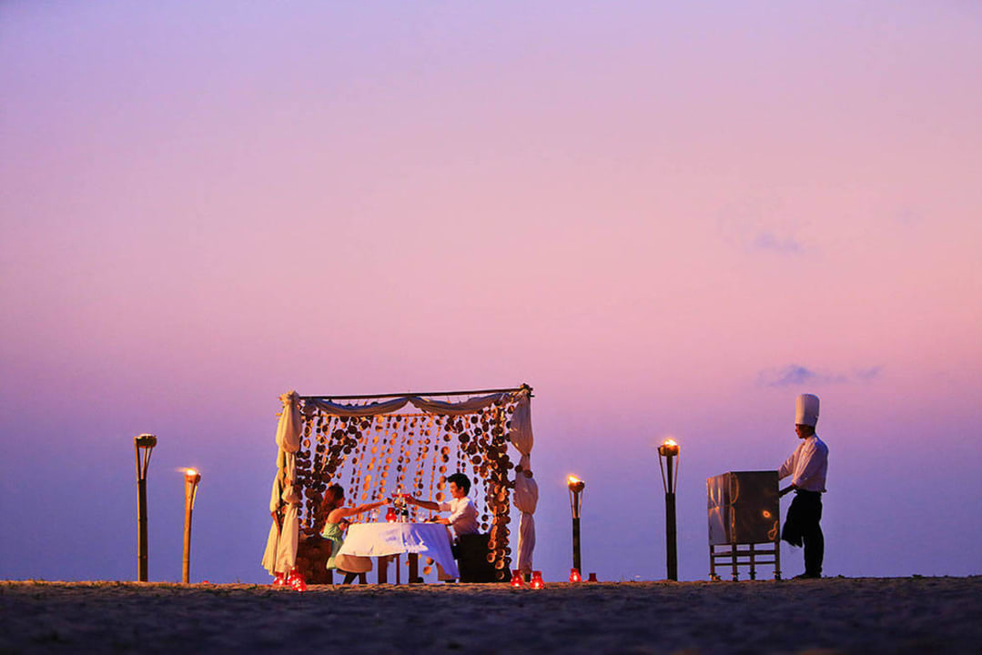 Candle Light Dinner  Eskala Hotels & Resorts