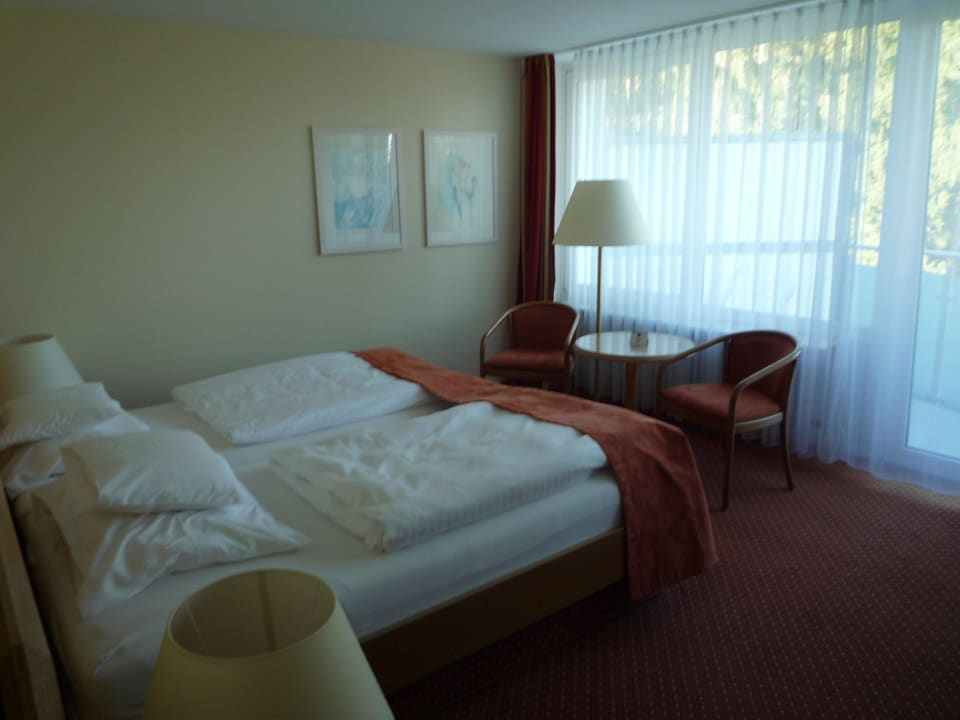 Zimmer DEKRA Congresshotel Wart