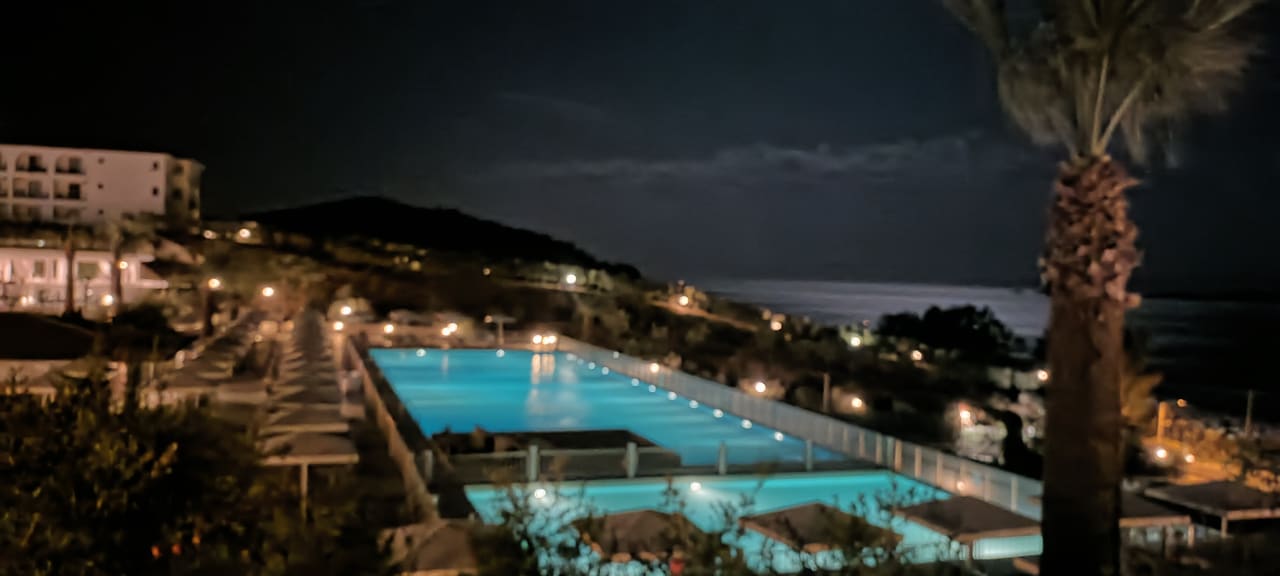 Außenansicht Akrathos Beach Hotel