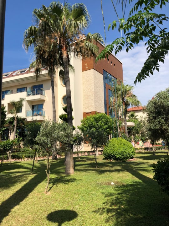 Gartenanlage Saphir Hotel & Villas