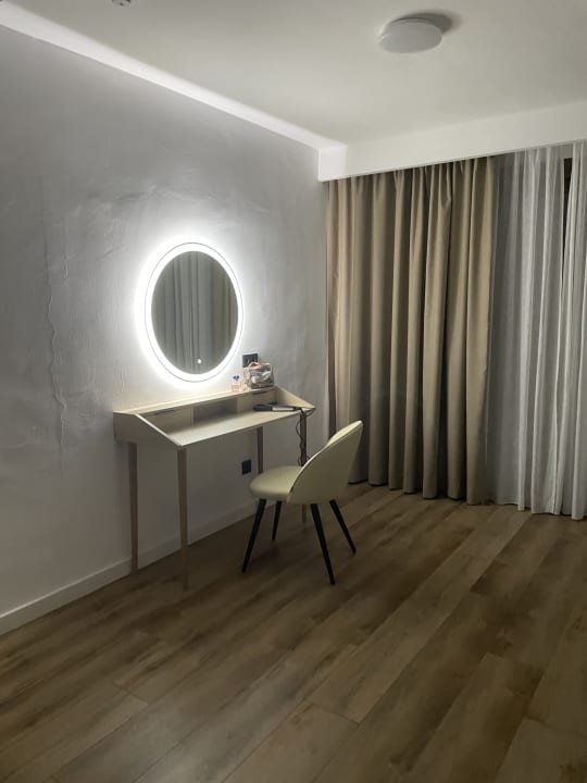 Zimmer Alua Suites Las Rocas
