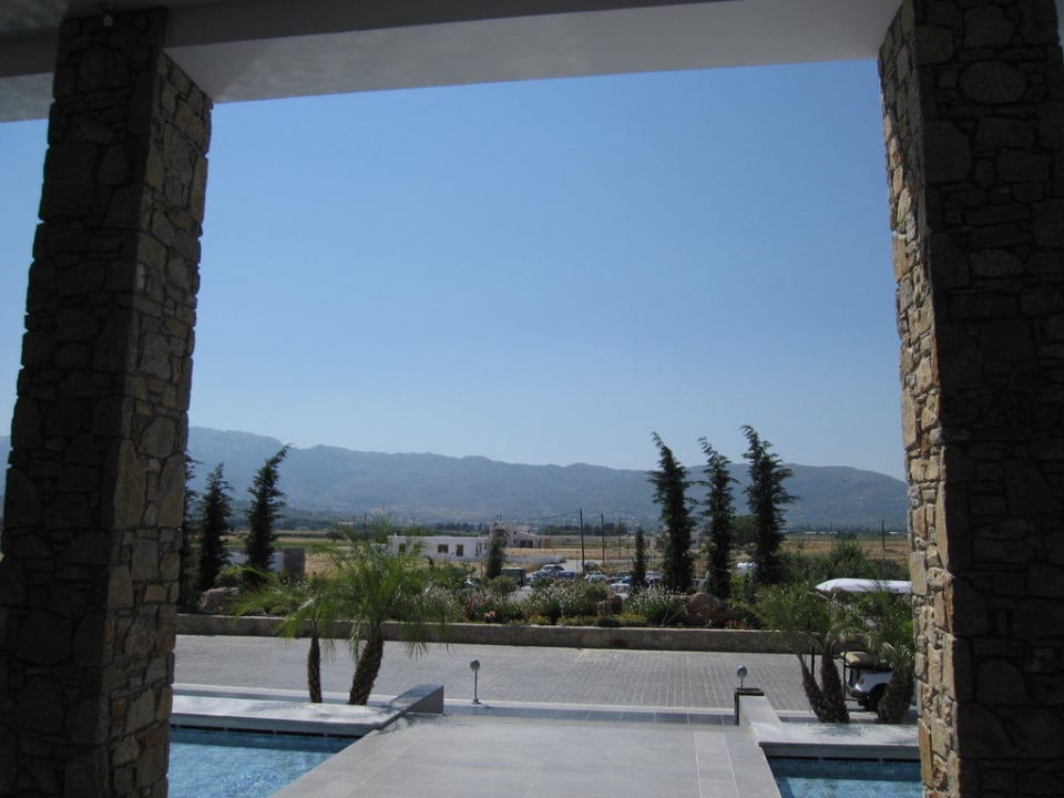 Blick aus dem Hauptausgang TUI BLUE Palazzo del Mare