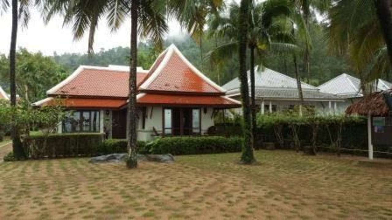 Beachfront Villa 101 Khaolak Laguna Resort