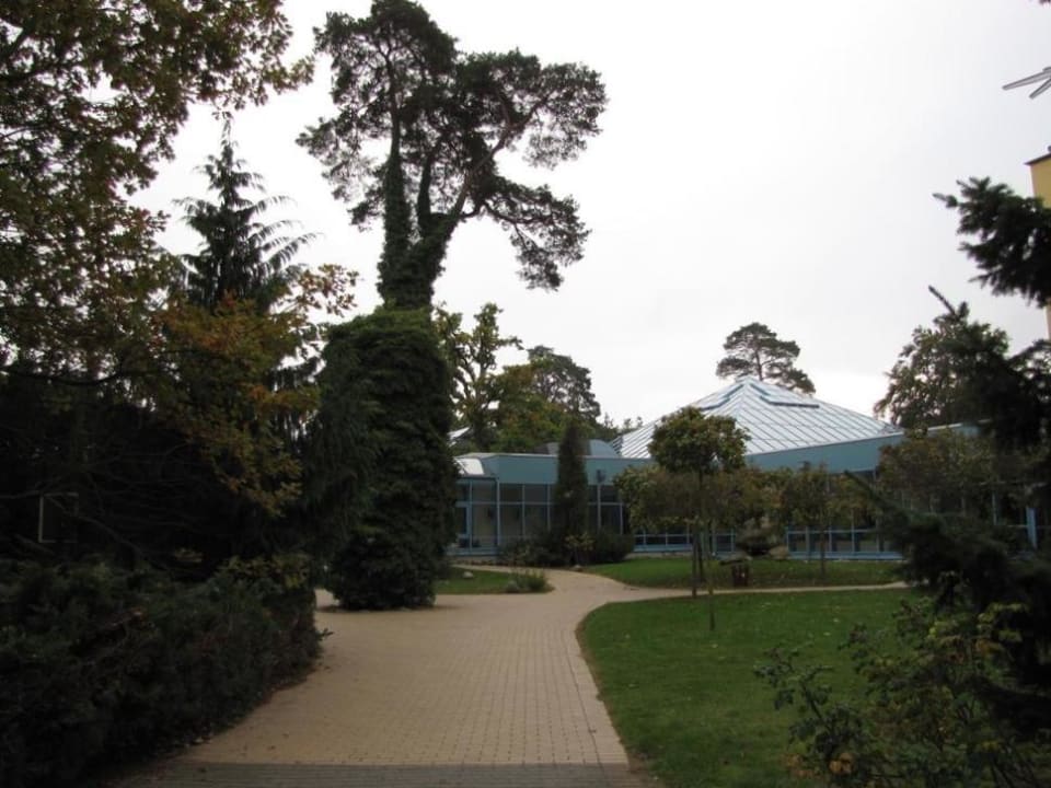 Wellnessbereich von Außen IFA Rügen Hotel & Ferienpark