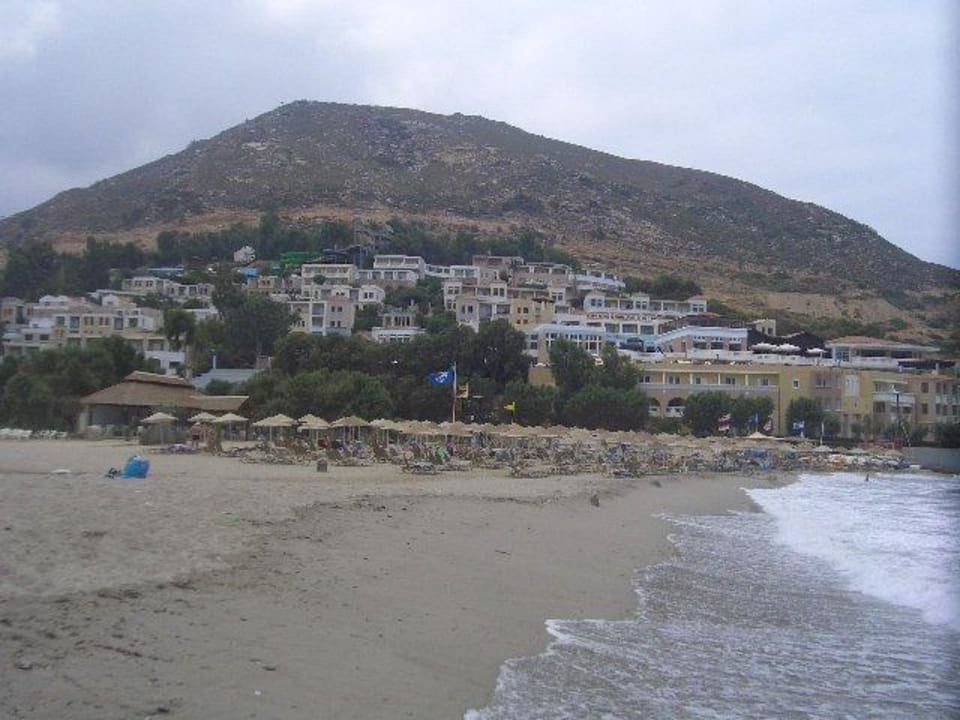 Hotelansicht vom Strand Fodele Beach & Water Park Holiday Resort