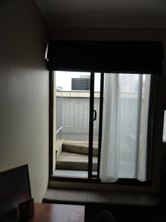 Auf den Balkonaustritt Quality Hotel Batman's Hill on Collins