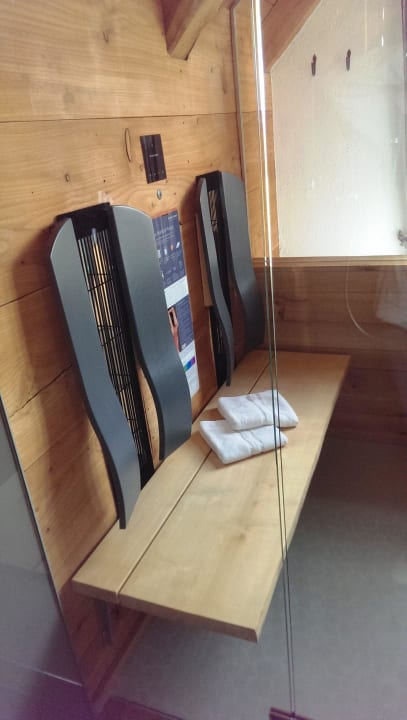 Bad 1. Etage Bergdorf LiebesGrün