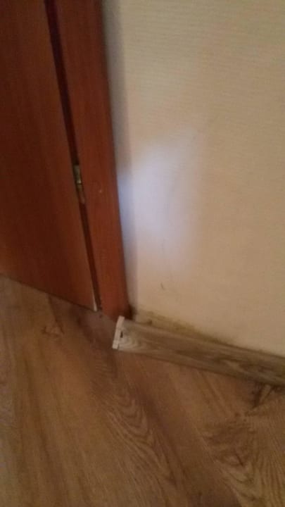 Fussleiste Villa Antares