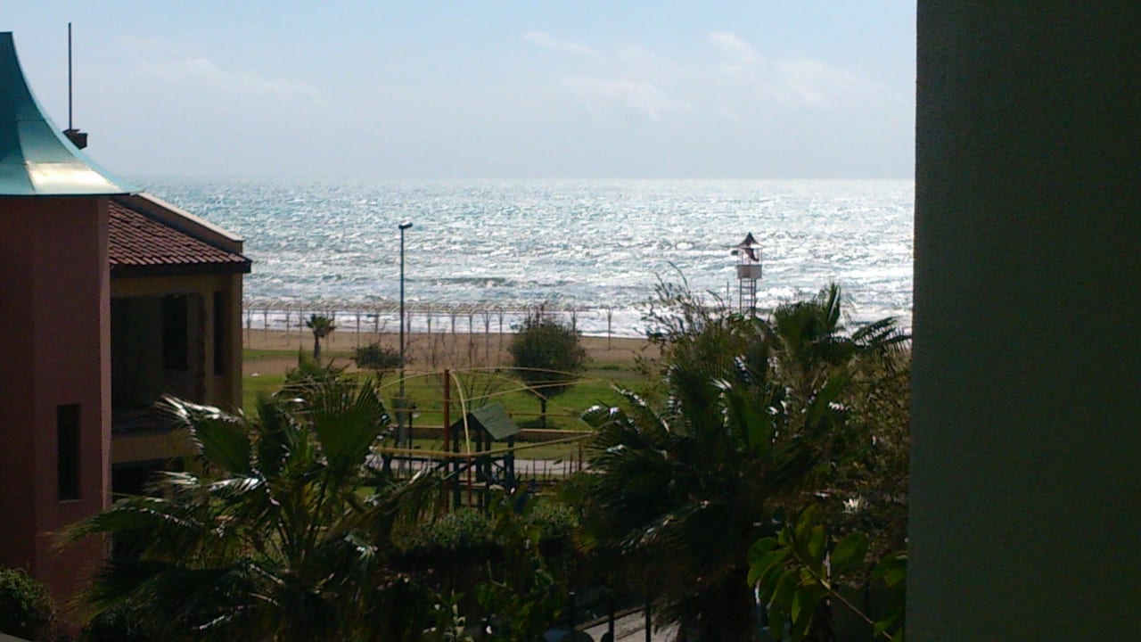 Hatten seitlichen Meerblick VONRESORT Golden Coast