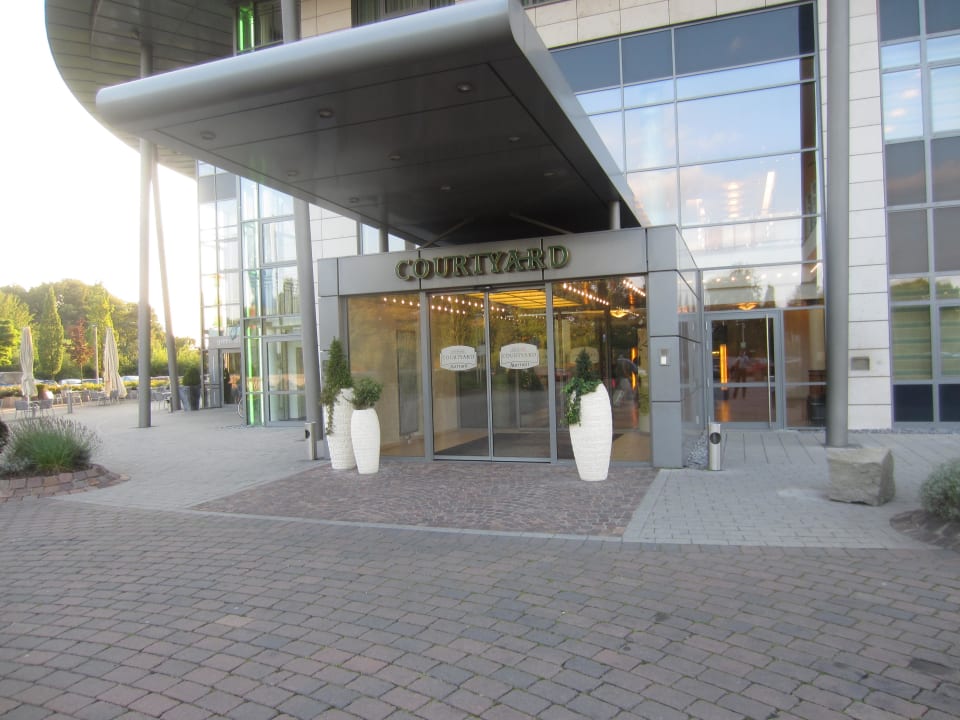 Haupteingang Welcome Hotel Gelsenkirchen