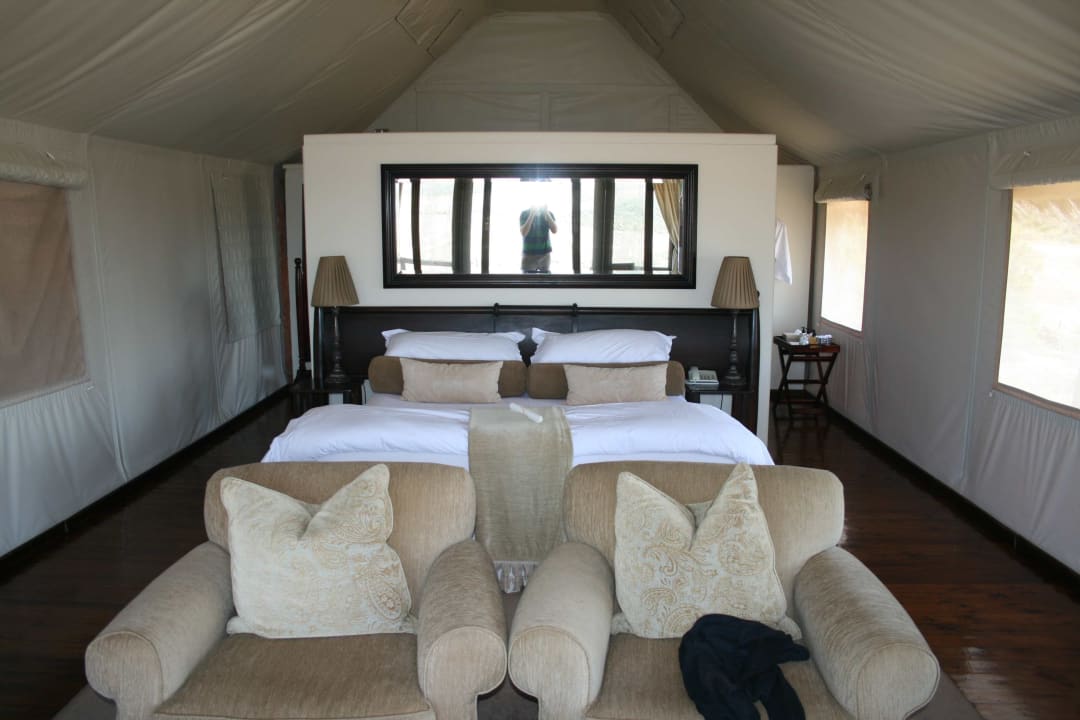 Innenraum Zelt, Eingang Hotel Gorah Elephant Reserve