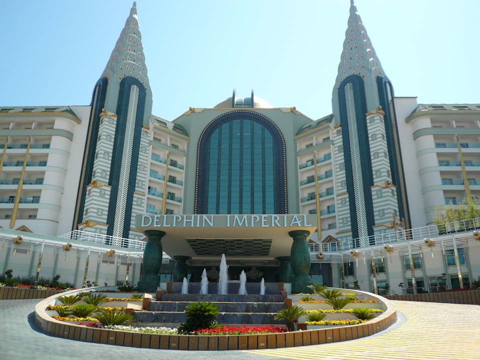 L'entrée de l'hôtel Hotel Delphin Imperial