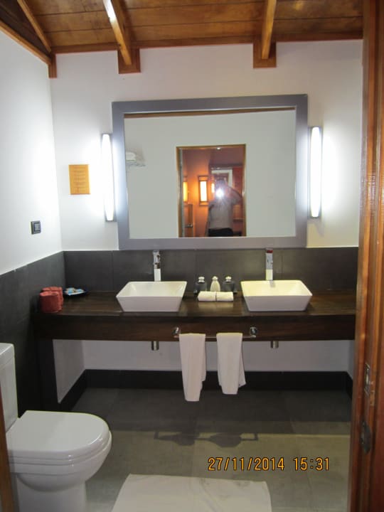 Bad Meeru Maldives Resort Island