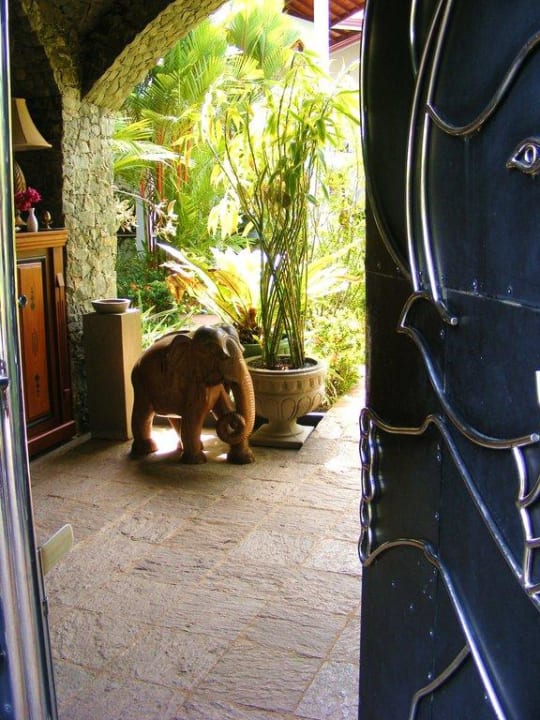 Die türe öffnet sich... Hotel Bentota Village