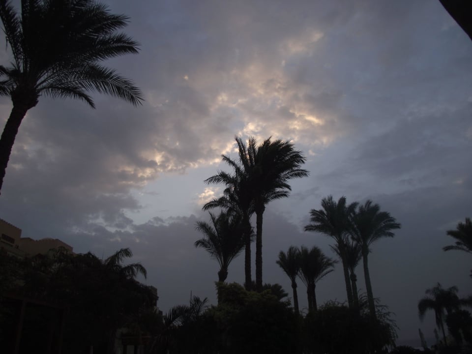 Небо на третий день после песчаной бури Makadi Spa - Adults only