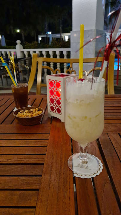 Gastro Royal Taj Mahal Hotel