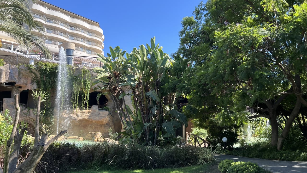 Gartenanlage Sunrise Resort Hotel
