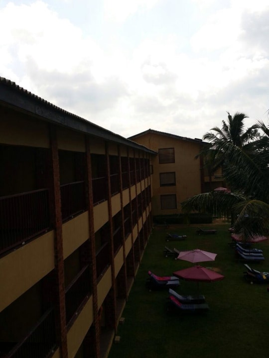 Hotel und Liege  The Long Beach Resort