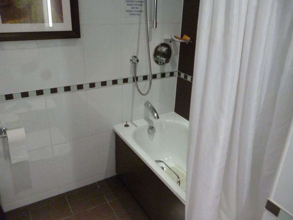 Łazienka Crowne Plaza London - Gatwick Airport